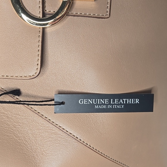 New Claudia Firenze Elegant Tan Leather Handbag - Picture 8 of 8